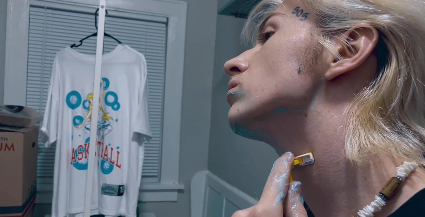 GhostCams: Моя линия челюстей против одной одноразовых бритва, кто победит?