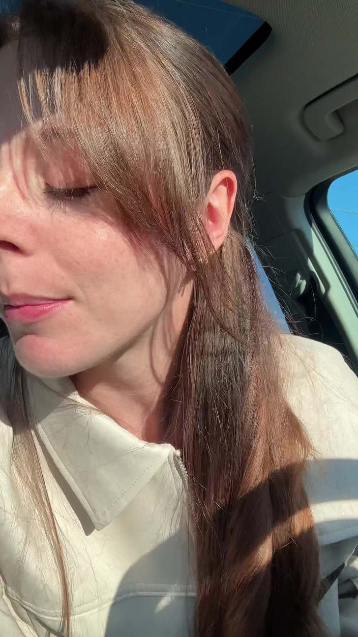 Nadia Foxx: Sex Vlog! Nakupujte se mnou novou hračku a pak sledujte,...