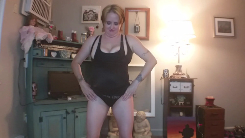 Kennedy Channing: Sports Bra Tit Bounce Leads to Tittyfuck