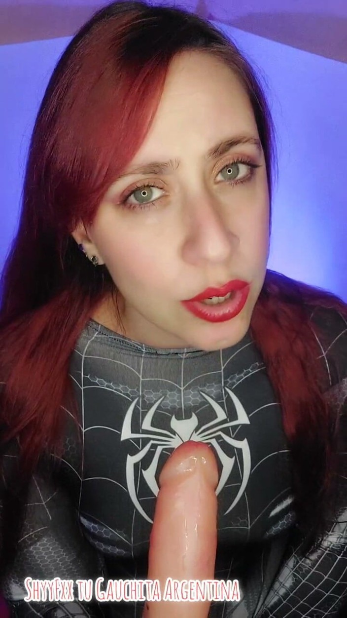 Tu Gauchita Argentina: Spider-Gauchi wraca do akcji! Chcesz zobaczyć, co jest pod moim...