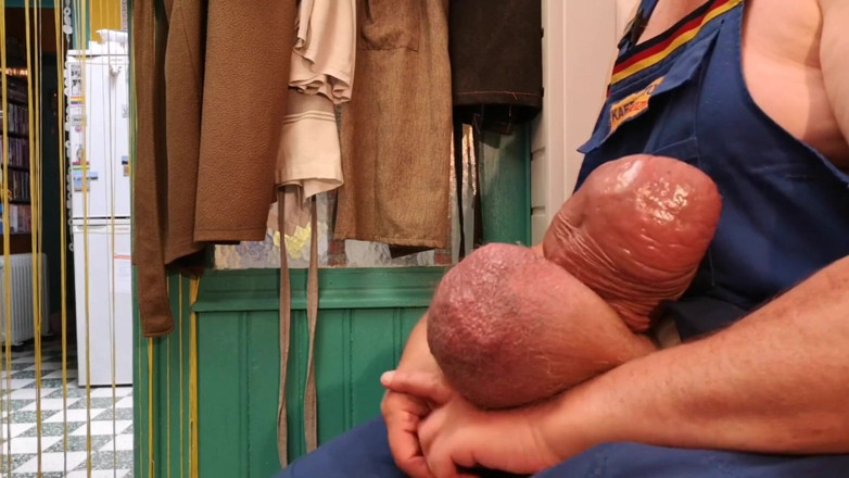 Monster_Meat_: Pompverslaafde 24 uur per dag