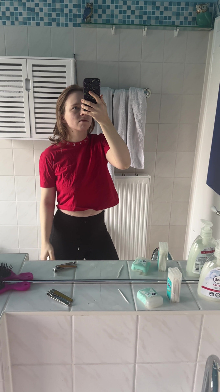 SweetLucy96: Kencing di dalam tab mandi