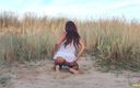 Selen Sweet: Танцую в моем мокром платье на пляже