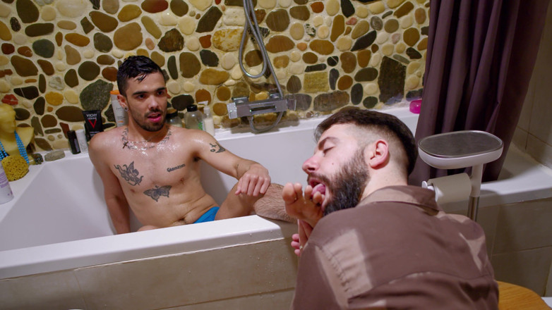 PSM Tickling: 1st Casa Gâdilă Pedro