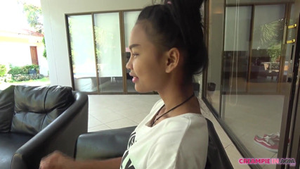 Creampie In Asia: Cumshot directly to her hands