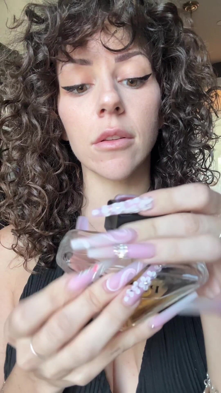SavvyStar: Botella de perfume Asmr