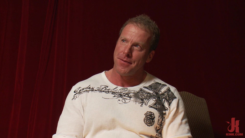 Kink Men Classics: Brian Bond gangbang vánoční párty živě