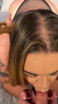Awek montel Angel dengan tetek besar awek montel super saiz latina adalah quim yang tricky