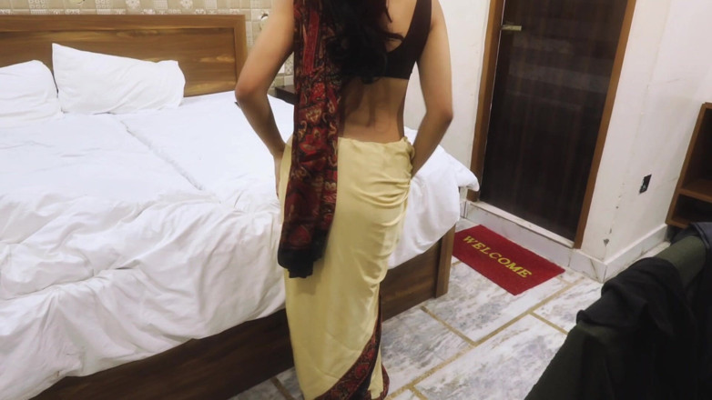 ABHISHEK7299: 의붓아빠를 따먹는 섹시한 바비