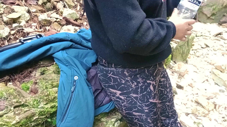 Lustybaby605: Petualangan hutan 2,3 ngentot sampai dalam banget di hutan