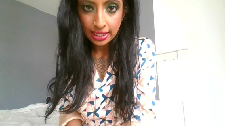 BabeXX69XX Asian MILF: Une belle-mère humilie ta petite bite x