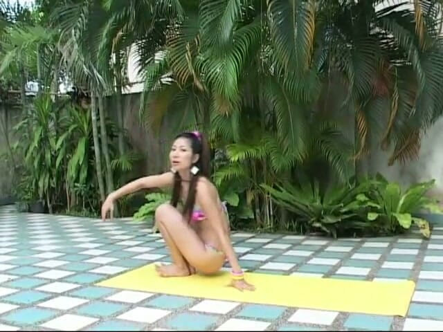 Asian Cuntz: Asijské sexy holky pózují kompilace 4