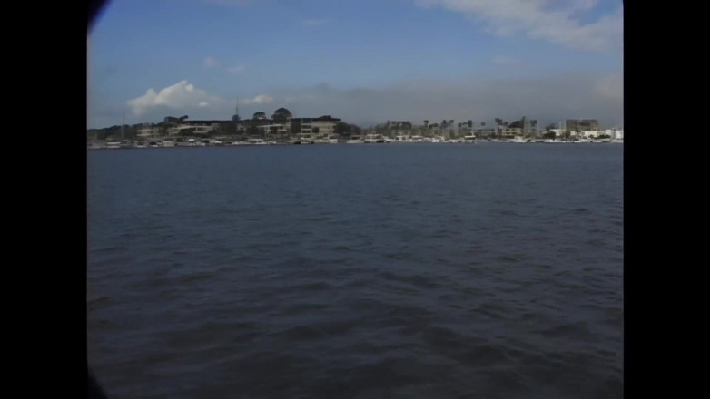 Big Tits World: 2 Velké penisy pro bujnou dívku