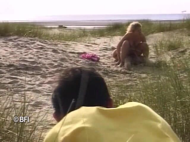 Made in Holland: Xkiss - Mc been on the beach, part 4