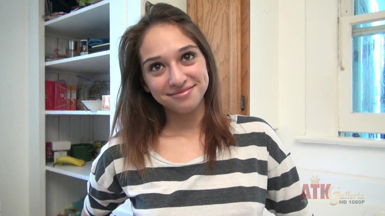 ATK Fans (Solo): 18yo Latina Sara Luv gets off in the kitchen