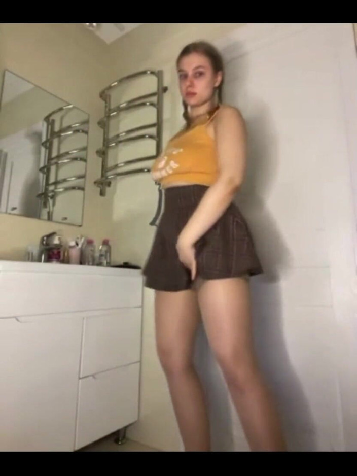 JuiceLussie: Fucking Anal Under Skirt in the Bathroom