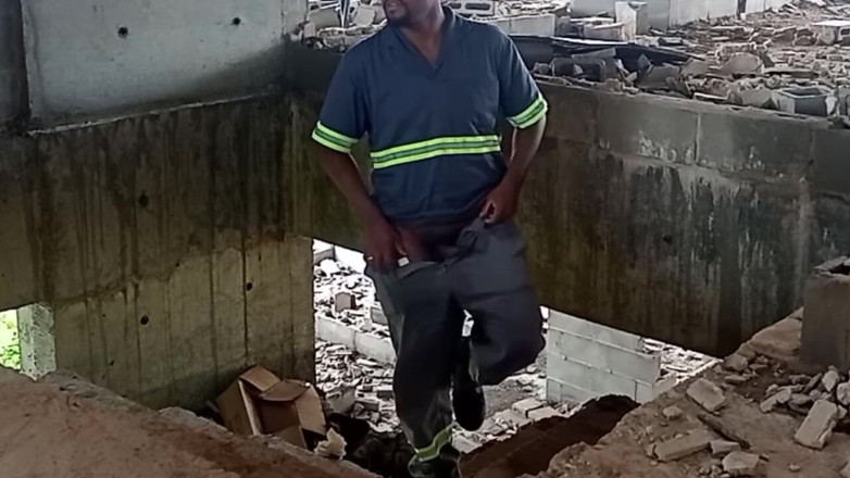 TheBlacKHunterr: Masturbacja w budownictwie