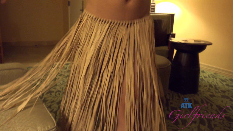 ATK Fans (Girlfriends): Virtual vacation Hawaii with Kristina Bell 6/7