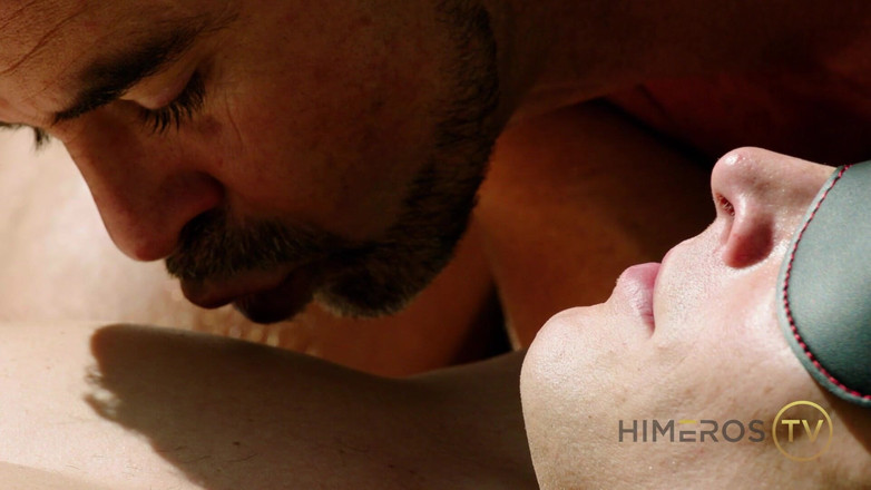 Himeros.tv: Bonus: Davey Receives 1,000 Kisses