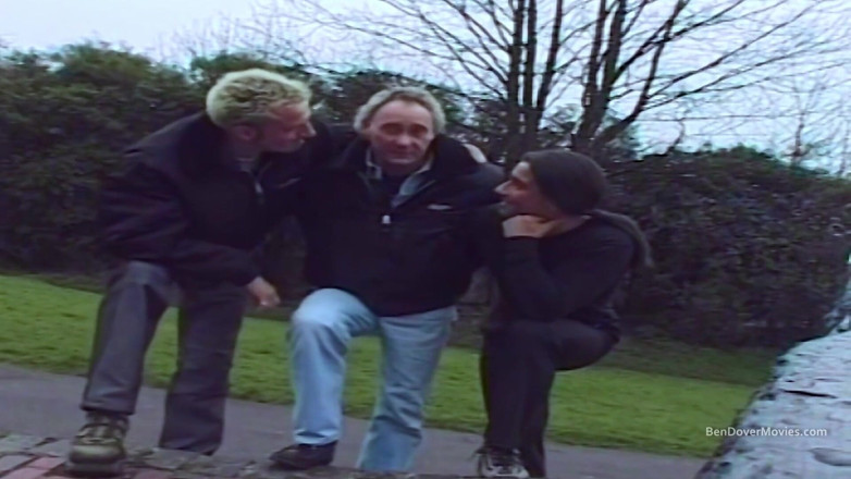 Ben Dover Movies: Fantasi suri rumah British 4: Bee
