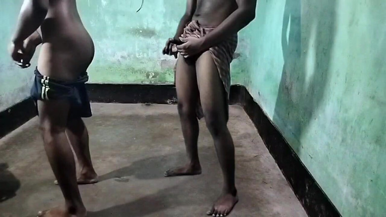 Desi Tits: Bhangadesi Guy
