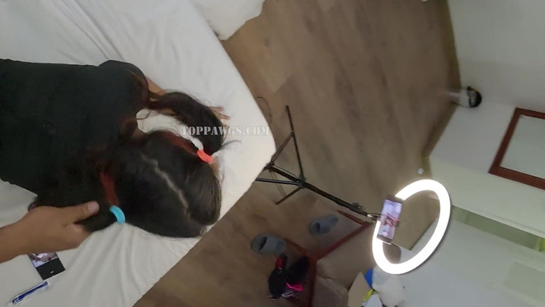 TopPawgs: Gimnasta Drăguță învață sex în condiții de siguranță la hotel