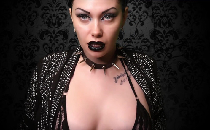 Goddess Misha Goldy: SPH adore les coachings masturbatoires et se branle sur mon...