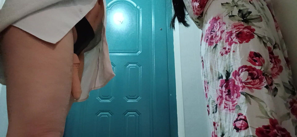 Lesbian-candys: लेस्बियन नर्स मुझे चोदती है जबकि डॉक्टर इलाज लिखता है