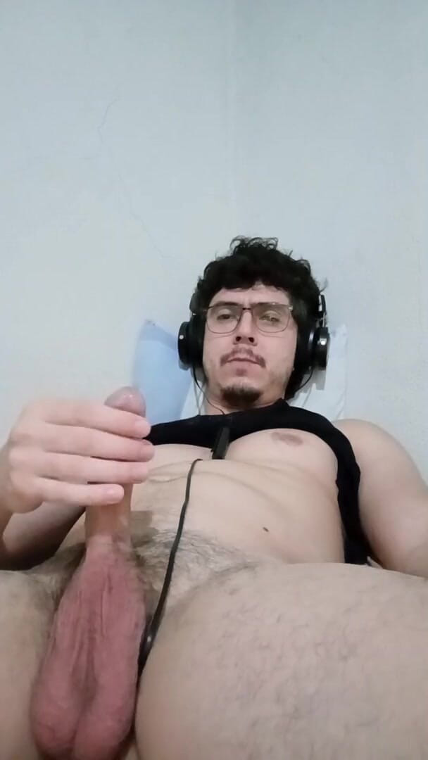 Tabasco Jake: Bel stallone si masturba e eiacula per te