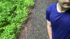 Fratchino: Nadržený chlap se udělá v dešti
