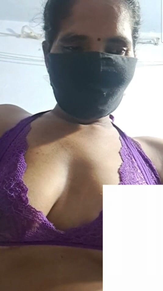 Jayaselvi: My Sex Pussy Hole Show w rozmowie wideo