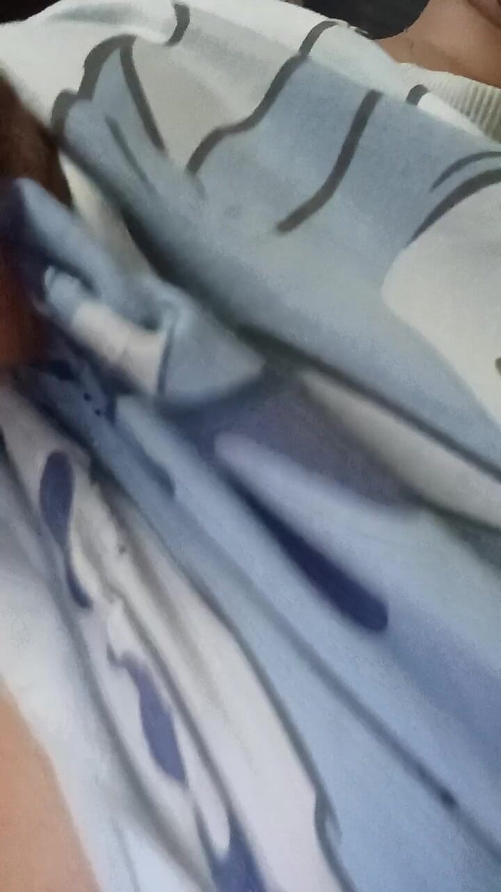 Niyaa: おっぱいマッサージ