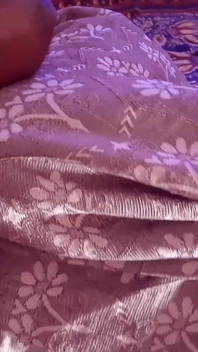 Novia Llama a Su Novio Durante El Sexo Con Un Dueño Complejo