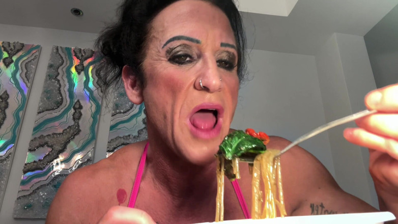 Kandylegsxxx: Kandys Crush:Devour Makan Malam cuckold