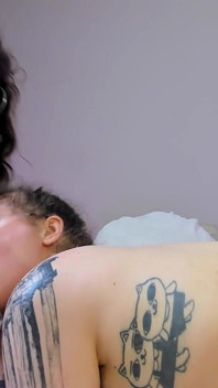 Ragazza lesbica facciale
