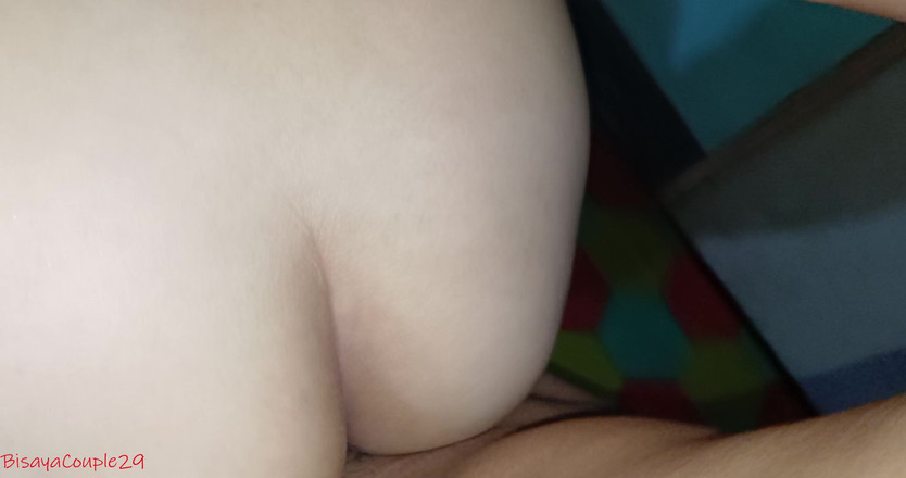 BisayaCouple29: Mamă sexy filipineză futută în poziția capră