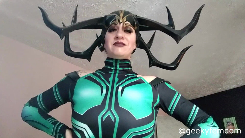 Geeky Femdom: Hela World Wide Szarpnij instrukcję