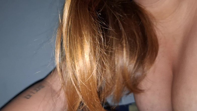 SugarPose: Cewek Semok Latina Lagi Asik Nyepong Dildo, Masturbasi, Dan Mainin...