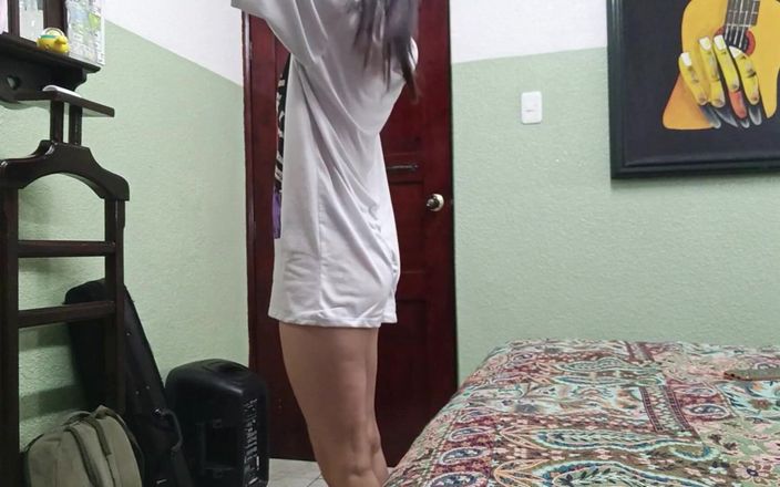 RigelAndy: Mi amigo duchándose