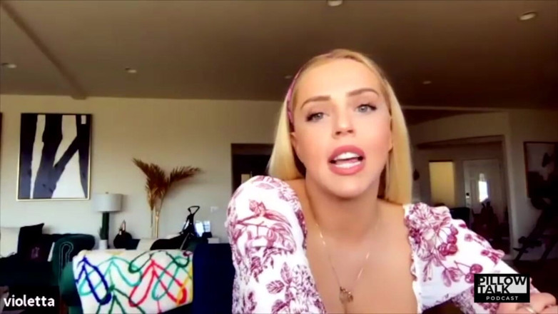 Pillow Talk: Violet Benson wordt echt met co-host Francesca Farago
