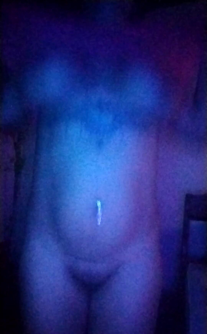 Kelli kumar: Tôi thích nẩy lên bộ ngực khổng lồ của tôi...