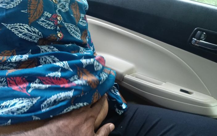 Inba: ऑफिस गर्ल कार में रोलप्ले रोमांस का मजा ले रही है