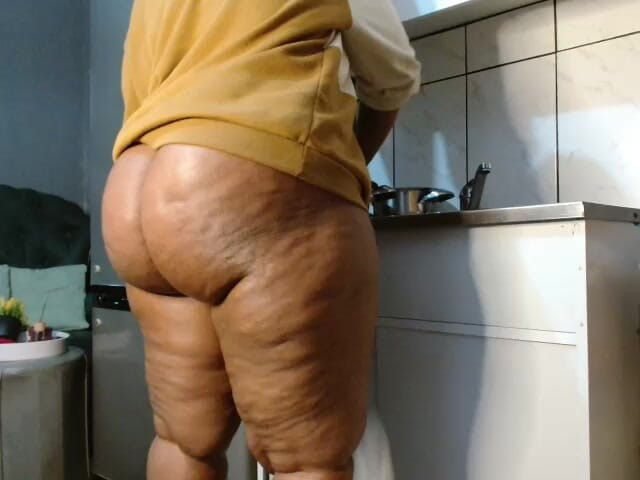 Big black clapping booties: Jack off ke pantat saya yang indah bergoyang tanpa seluar...