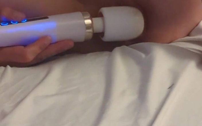 Richelle Rose: 4k solo close-up masturberen met een toverstaf en meerdere keren...