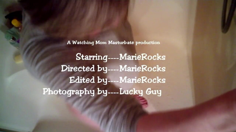 MarieRocks: Skycam view of sexy GILF getting off