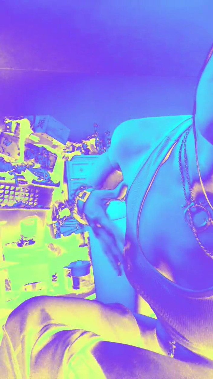 Summrbby: おっぱいで遊ぶ