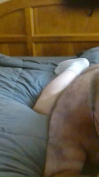Je baise mon oreiller au lit