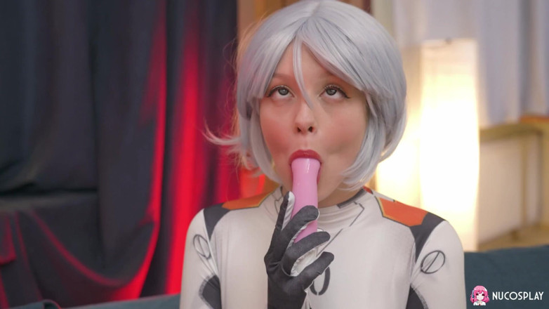 Nu Cosplay: Eva barbie'nin çok güzel bir amcığı var
