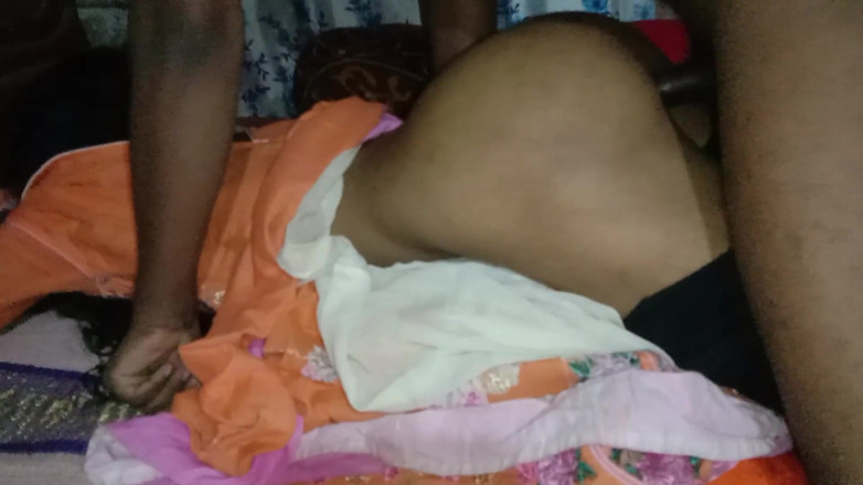 Deshi women: Prima volta sesso la mia ragazza del college viene a...