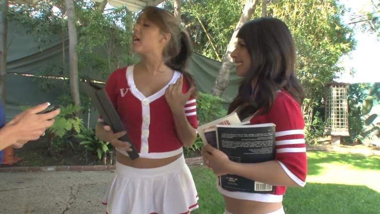 Delicious Girl Threesomes: Mind blowing cheerleader teens fuck at home and deliver an...